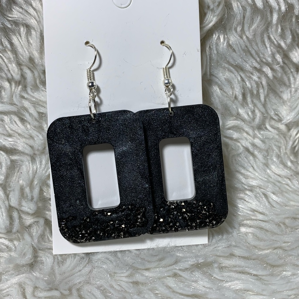 Charcoal rectangle dangling earrings